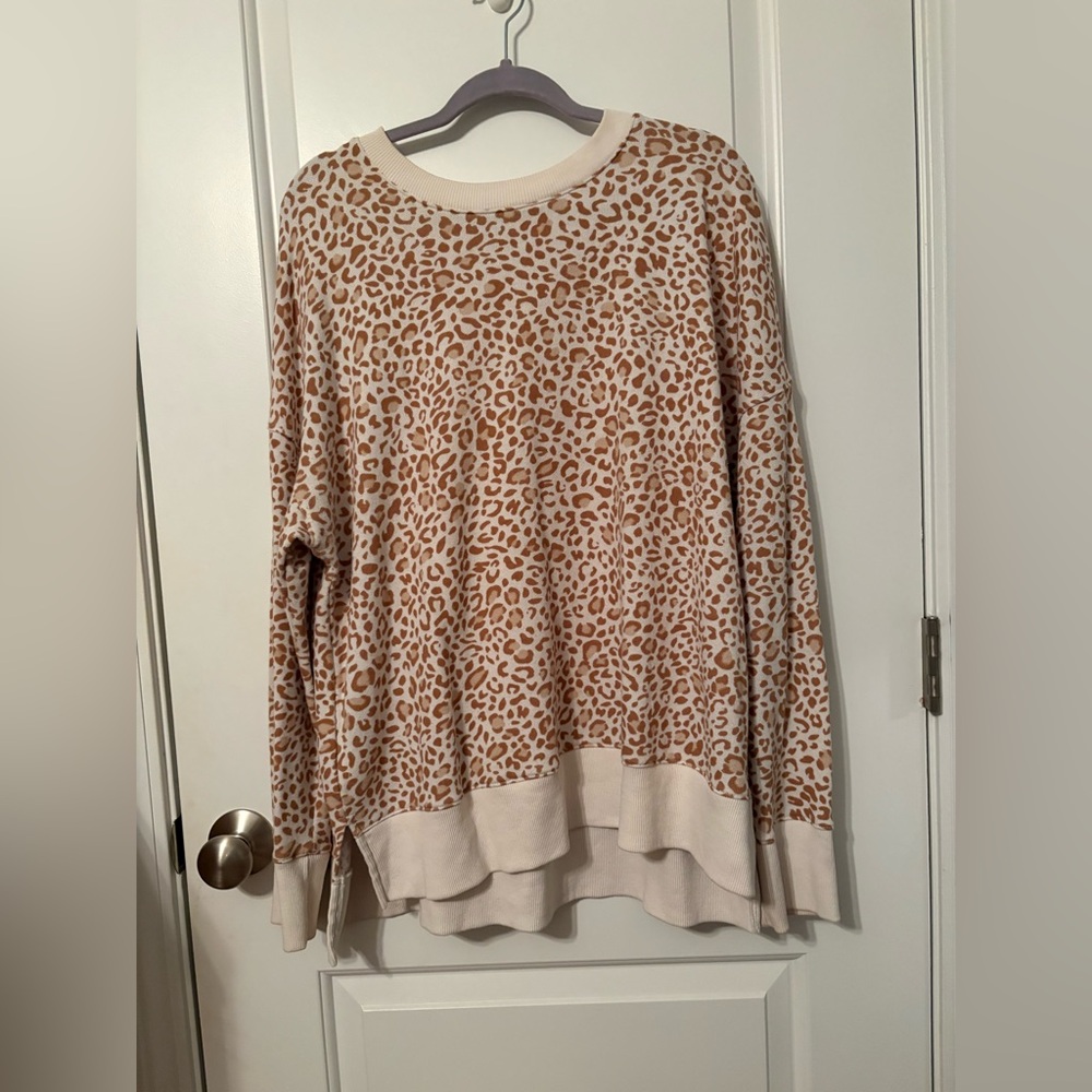 Time and Tru Textured Beige Top